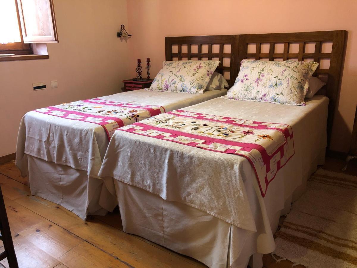 Pension Trescasas Bagian luar foto